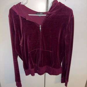 Fashion Nova Women's Burgundy Zip-Up Hoodie